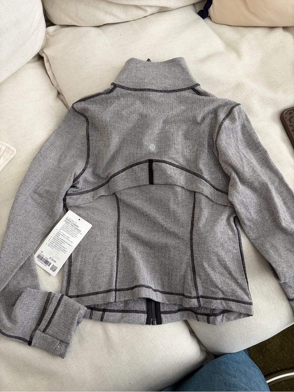 lululemon athletica HERRINGBONE Gray Full-Zip Define Cropped Jacket - NWT - Picture 2 of 2